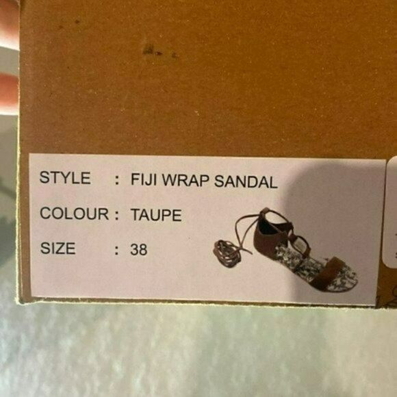 NIB MSRP $78 Free People Fiji Wraparound Sandal Women's Size 38 - Picture 8 of 10